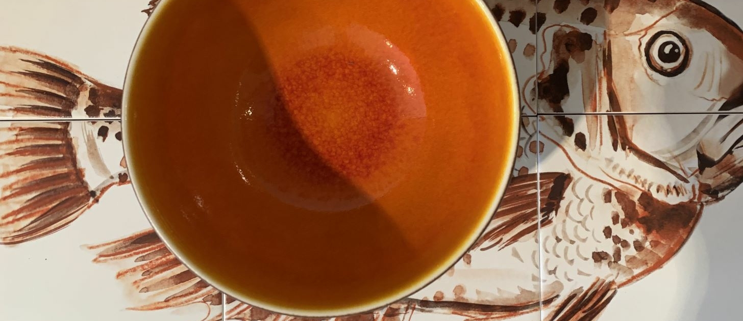 glazuur aardewerk - kom L tourron - orange Hoge bowl L uit de serie Tourron, handmade in Farnce