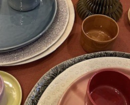 Kleur op tafel - bij glazuur aardewerk