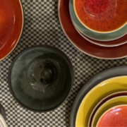 Tafel vol zon! Tourron op tafel: zonnige kleuren