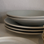 Diep bord voor lichte maaltijd Diep bord zomers eten